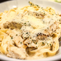 Fettuccine Chicken Alfredo